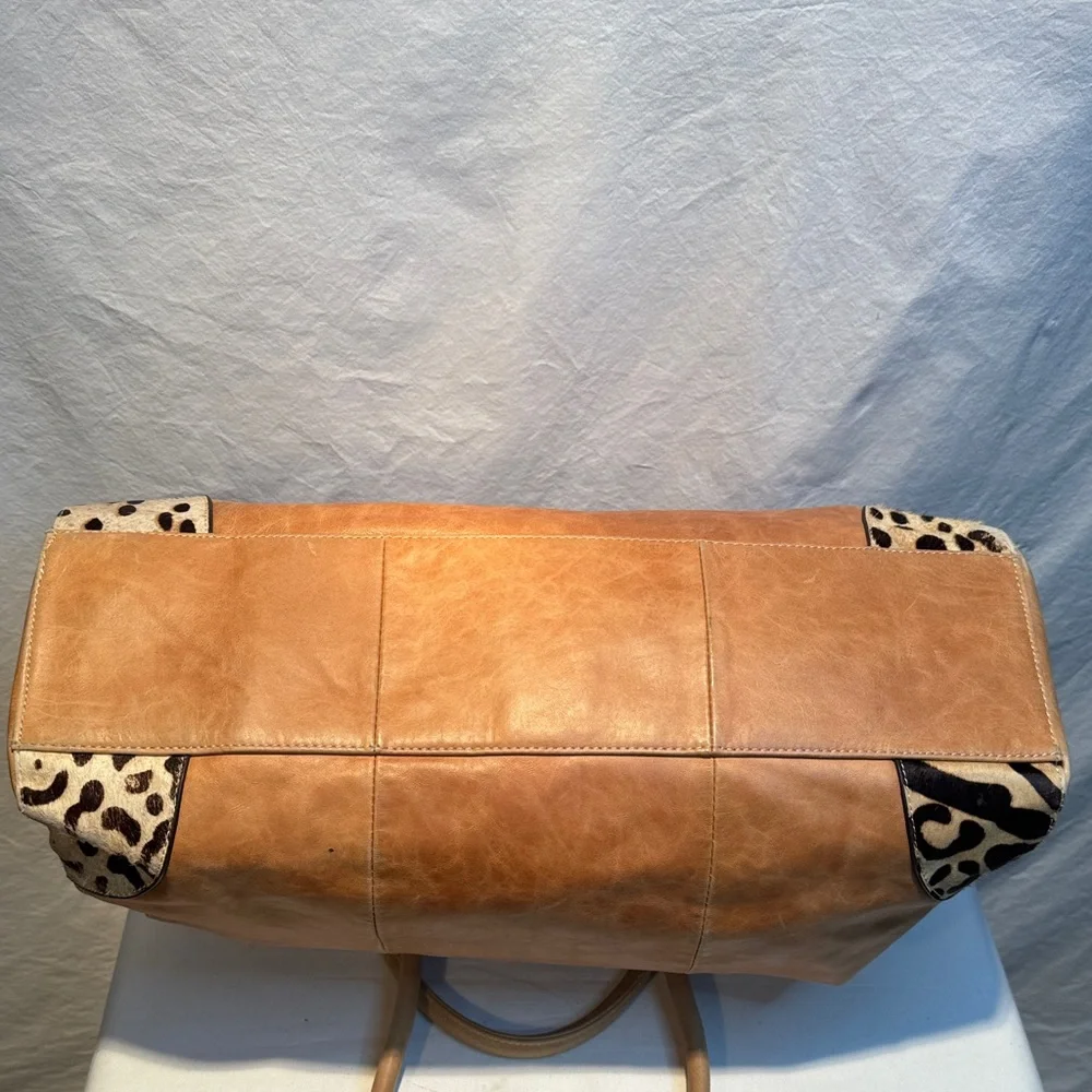 Elegant and spacious Tan Tote Bag